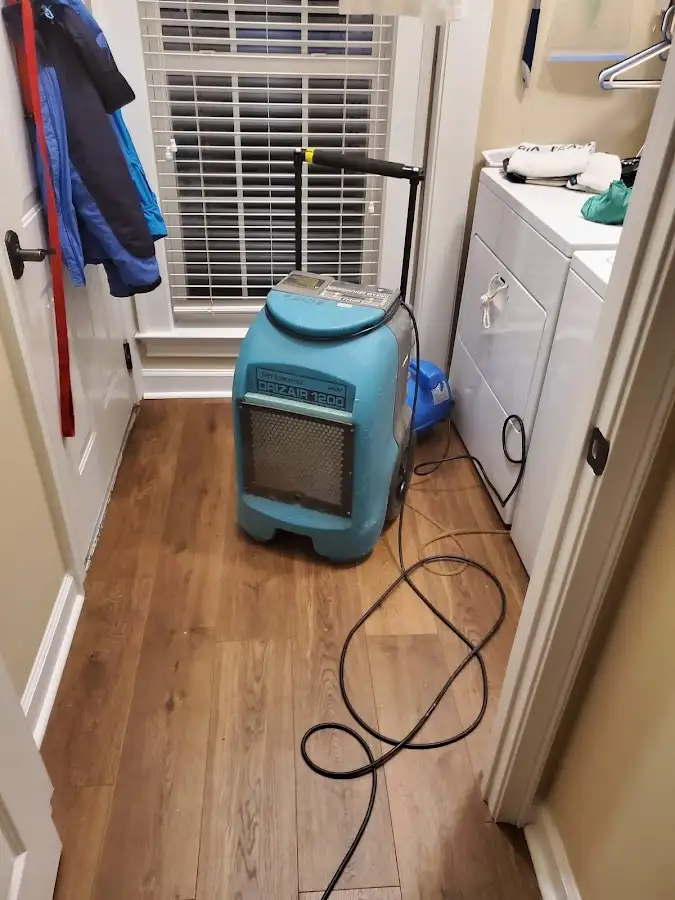 Commercial dehumidifier deployed for Flood Damage Cleanup in Lincoln City